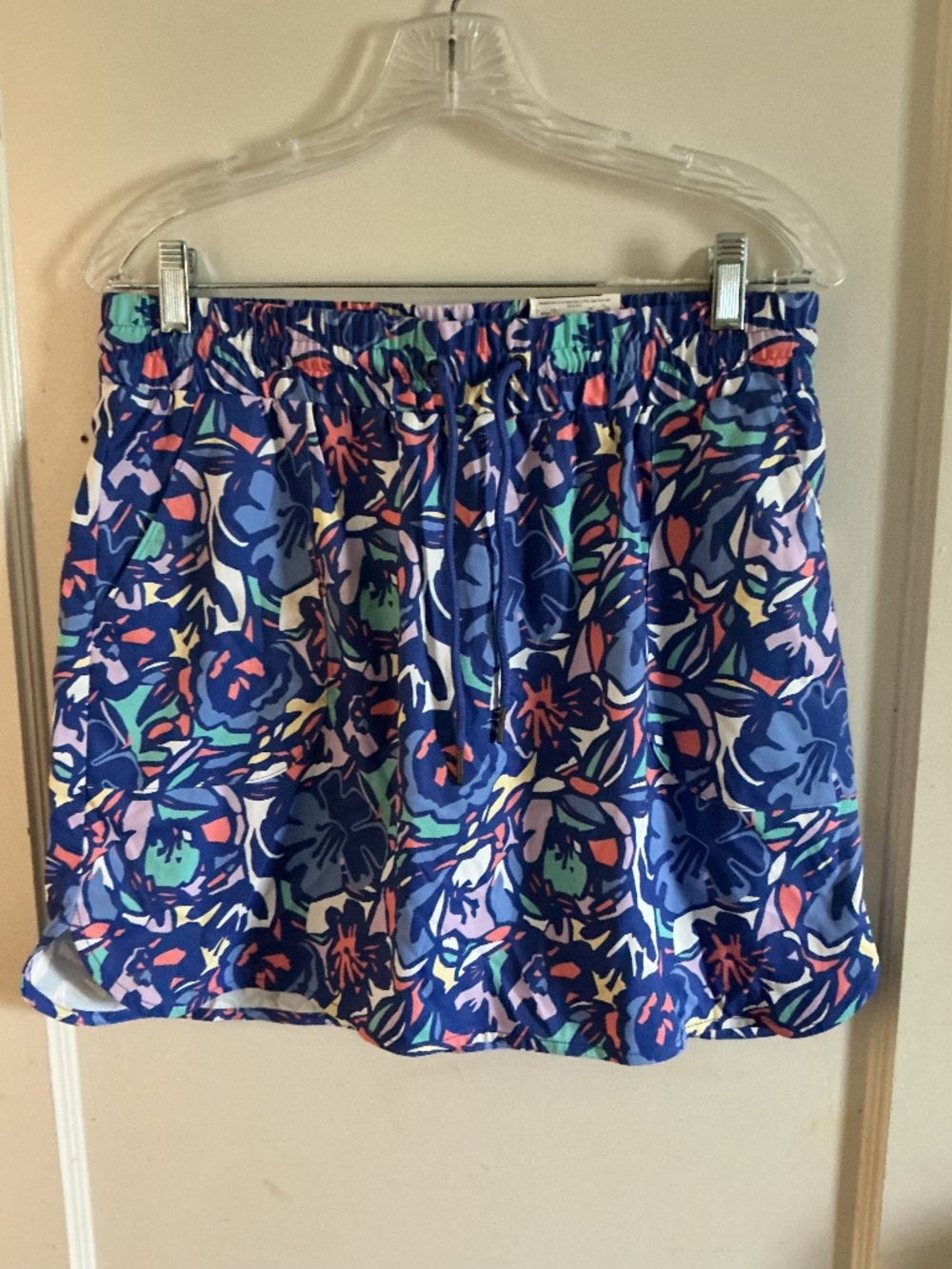 Women’s skorts